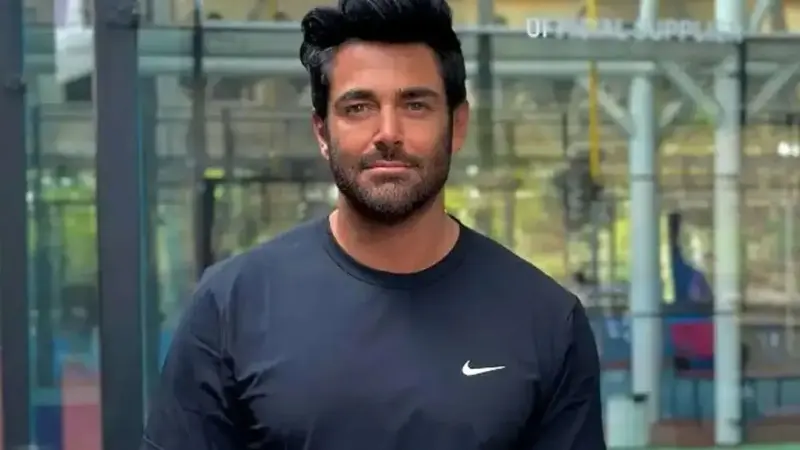 محمدرضا گلزار در جشن کریسمس دبی؛ تعطیلات لاکچری که همه را شوکه کرد!