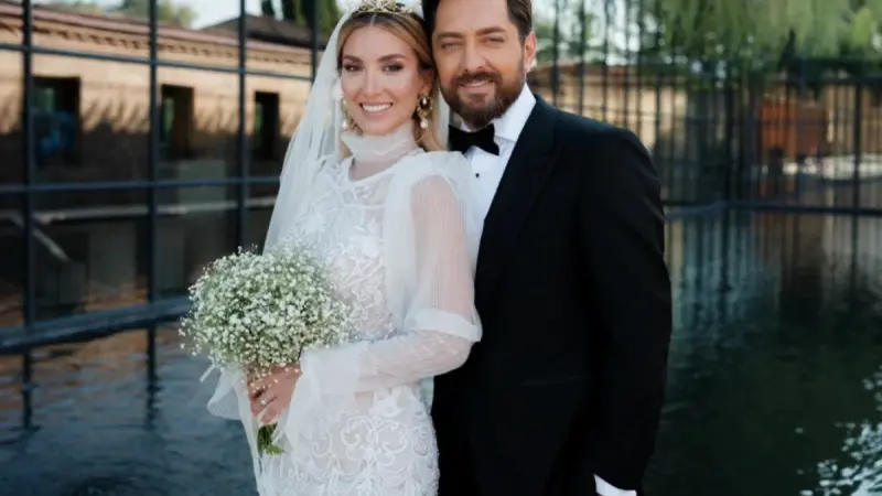 استایل بی‌نظیر همسر بهرام رادان در شب یلدا که همه را شگفت‌زده کرد!