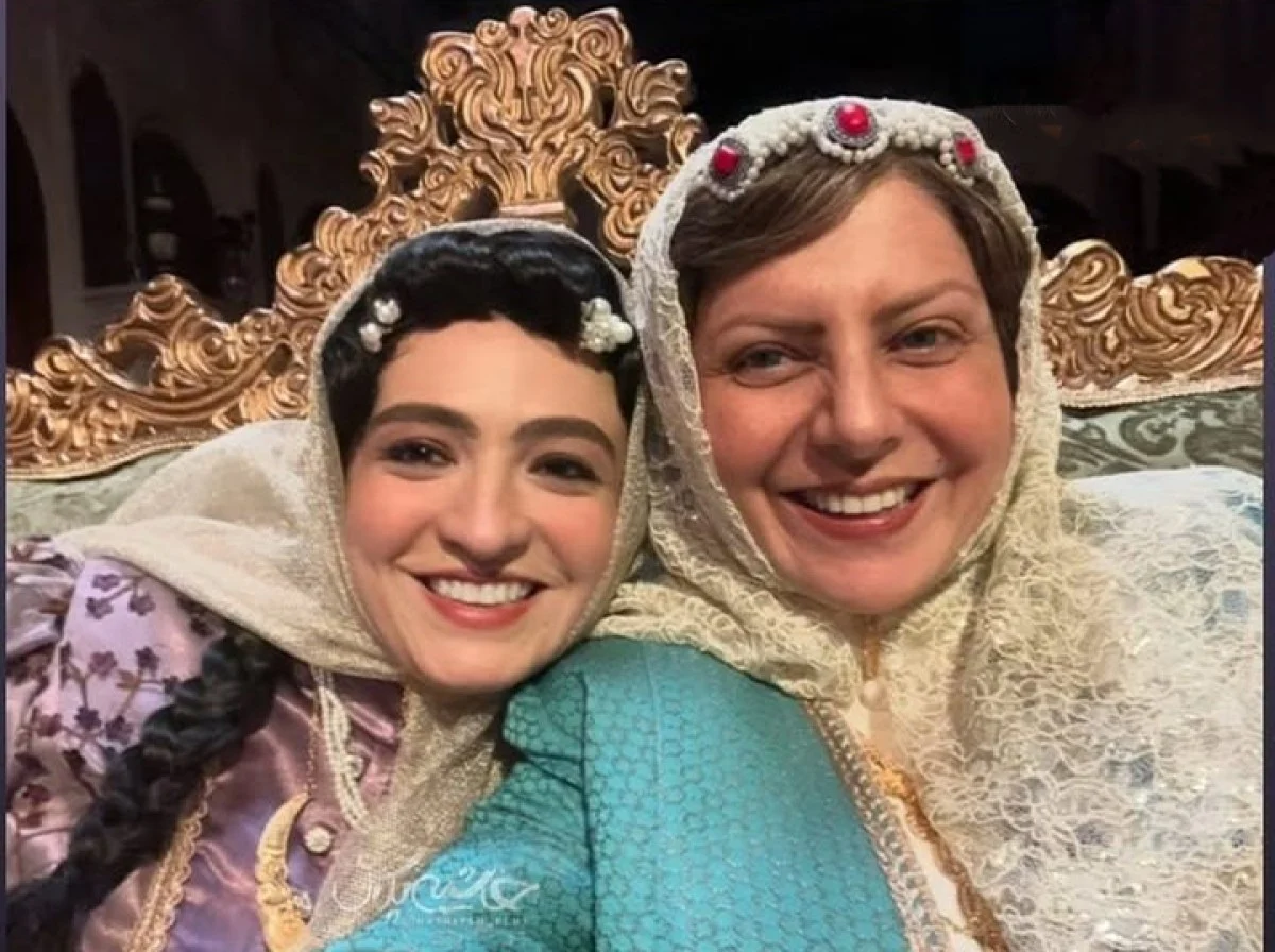 سلفی صمیمی بازیگران «بامداد خمار»؛ قاب متفاوت گلاره عباسی و سولماز غنی