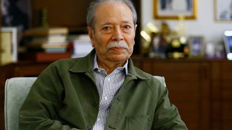 بیوگرافی رازهای زندگی علی نصیریان در ۹۱ سالگی و همسرانش+ تغییر چهره عجیب آقای بازیگر