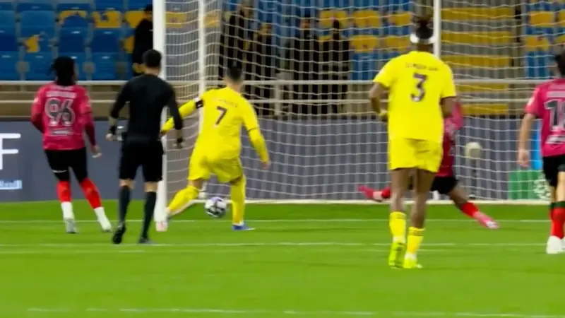 گل اول النصر به الخلود (کریستیانو رونالدو)