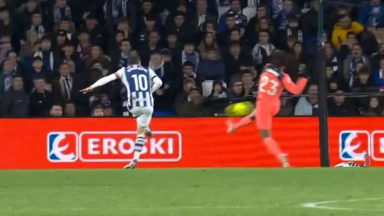 گل اول رئال سوسیداد به بارسلونا (میکل اویارزابال)