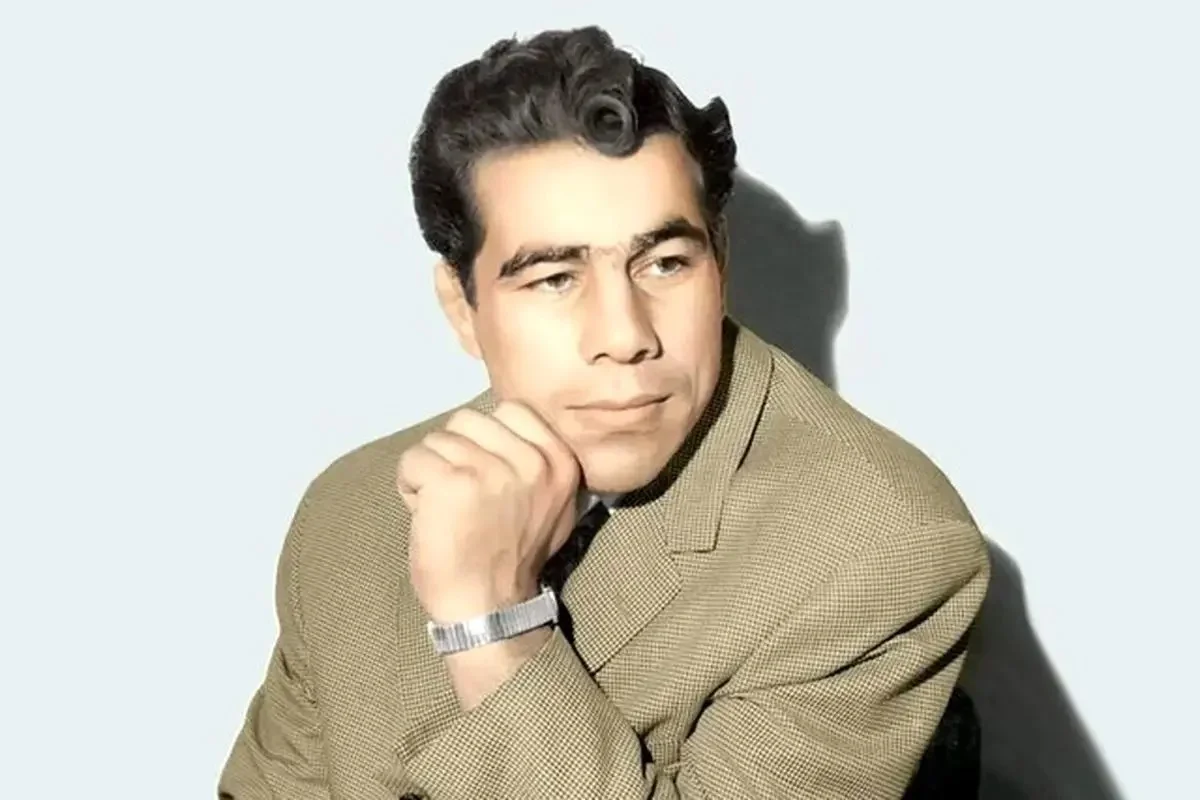 سفر در زمان| غلامرضا تختی، پهلوان بزرگ ایران در حال صرف غذا و در حاشیه سفرش به خراسان؛ دهه 40