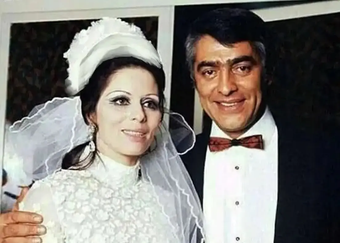 «مهری خمارلو» در روز تشییع همسرش «محمدعلی فردین»