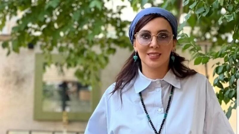 استایل کت دامنی لیلا بلوکات وسط خیابان؛ خانم بازیگر مارو به دوره قبل انتقاب برد!