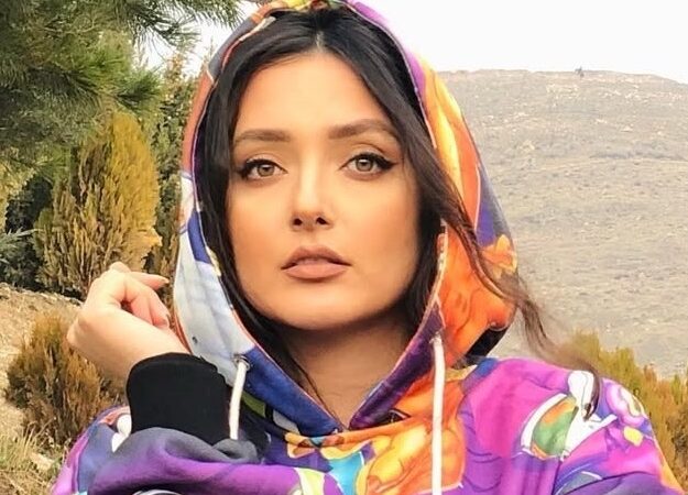 نورا محقق بازیگر سریال شغال ۳۴ ساله شد؛ رازهای زندگی و فیلم‌هایش را بشناسید!