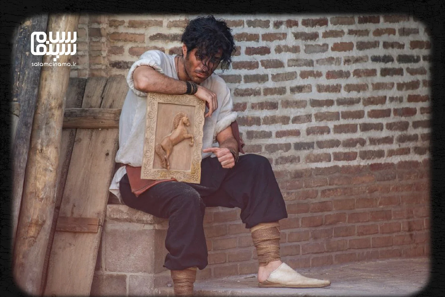 نوید پورفرج: چربی بدنم به ۷ درصد رسید تا «بامداد خمار» واقعی شود | راز طراحی عجیب شخصیت «وحشی» فاش شد