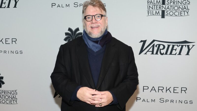 گیرمو دل‌تورو هشدار داد: بی‌اهمیتی به هنر، دروازه‌ای به سوی فاشیسم است!