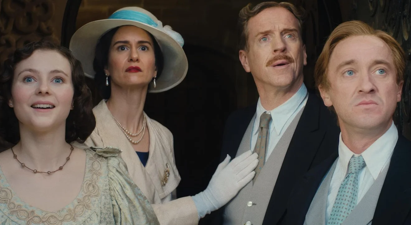 نقد فیلم Fackham Hall | نه کمدی، نه سرگرمی و نه سینما | گیمفا