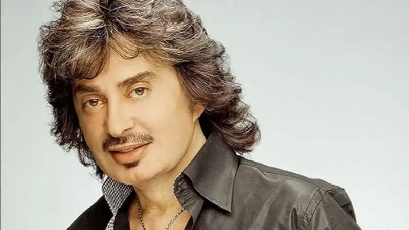 فیلم| ماجرای عجیب پخش آهنگ شهرام صولتی در مراسم رسمی با حضور عراقچی