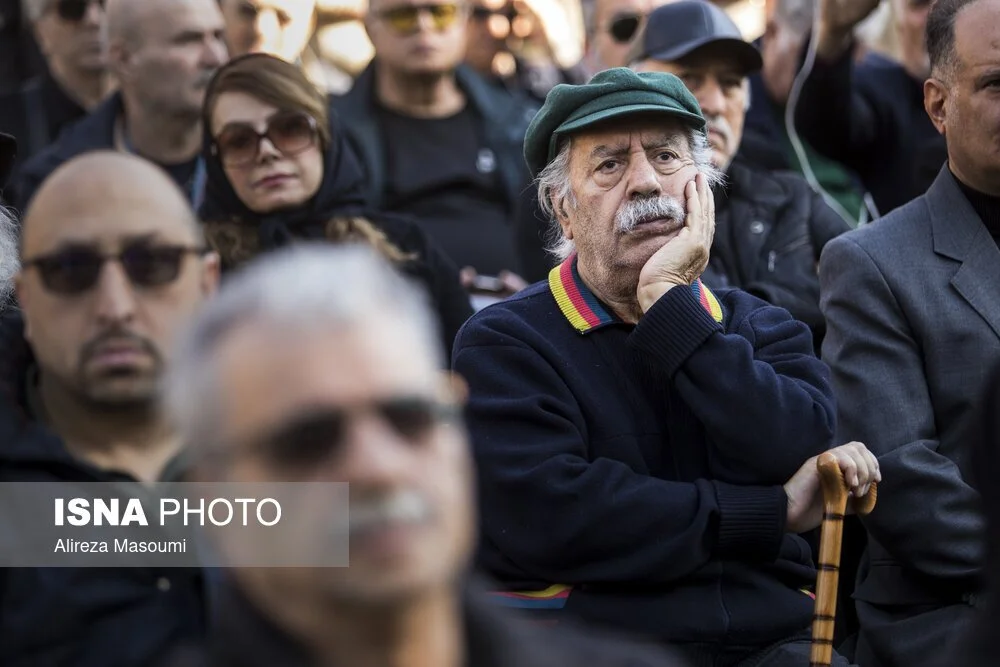 تشییع عنایت بخشی با حضور هنرمندان