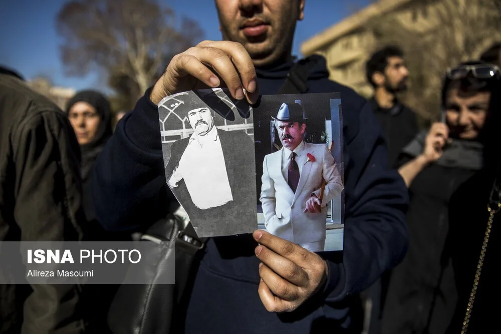 تشییع عنایت بخشی با حضور هنرمندان