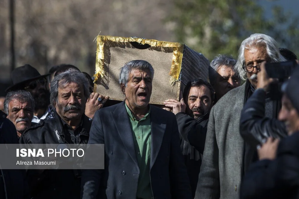 تشییع عنایت بخشی با حضور هنرمندان