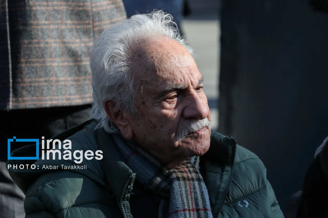 تشییع عنایت بخشی با حضور هنرمندان