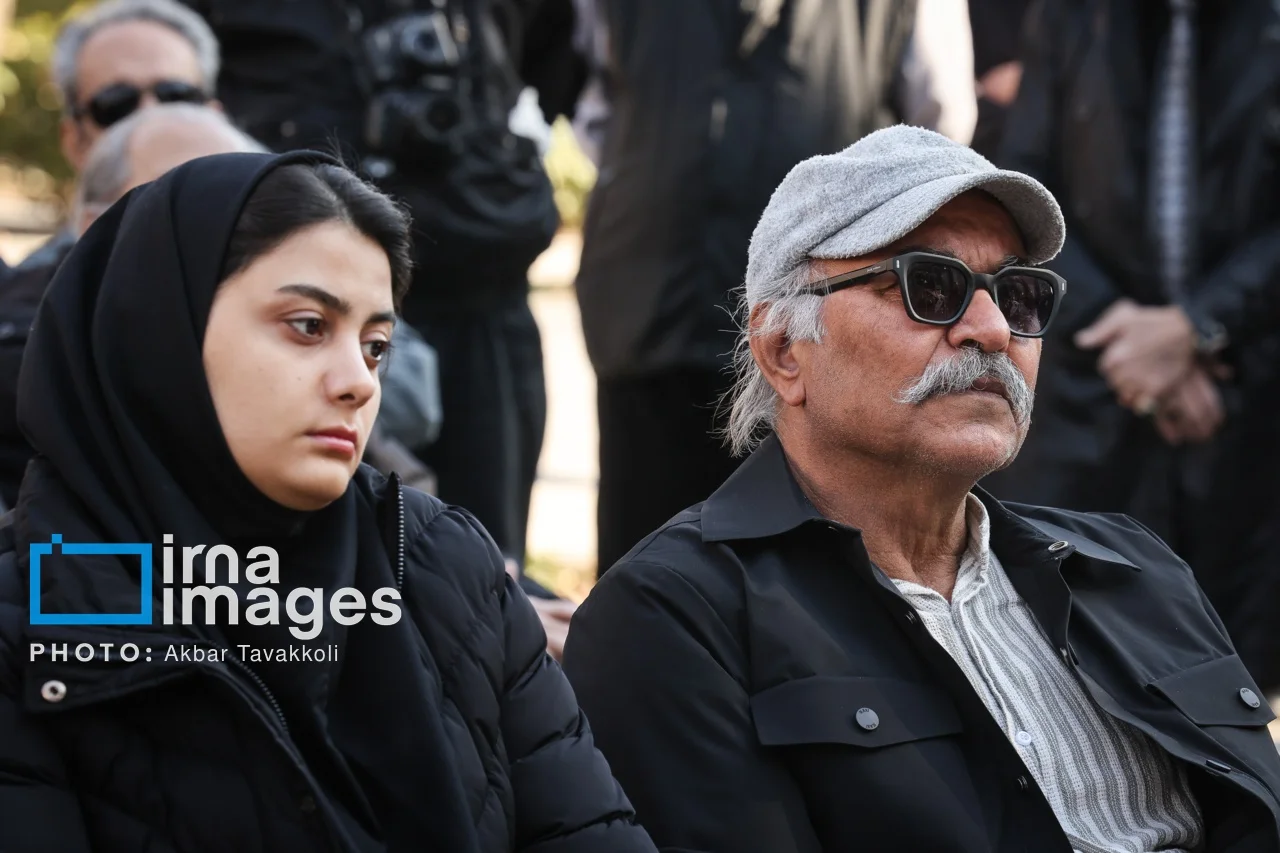 تشییع عنایت بخشی با حضور هنرمندان