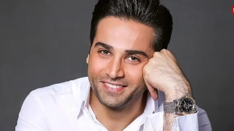 بیوگرافی آرمان درویش و جزئیات جدایی اش از یاس سنجری + عکس های خانوادگی