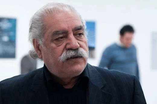 لحظه‌ای صمیمی از بهزاد فراهانی و همسرش در دیدار گرم با مدیر سینمایی