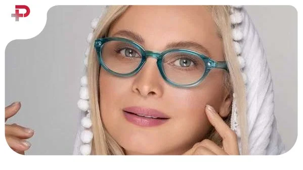 مریم کاویانی با کت سنگ‌دوزی در عربستان؛ دوست عرب خانم بازیگر چقدر زیباست