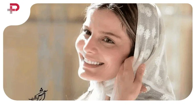 غزاله اکرمی بازیگر یا بلاگر؟ / سلفی جدید بازیگر سوجان با گردنبد ونکلیف