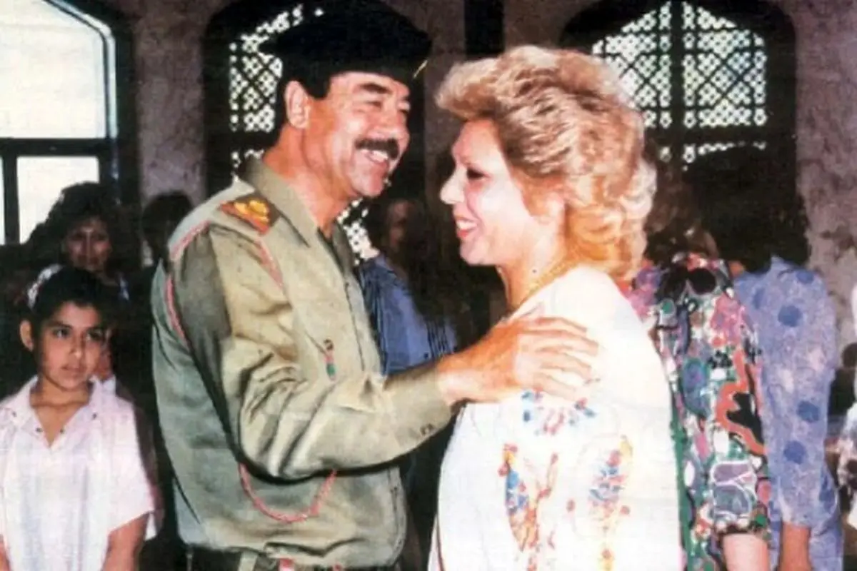 لحظه‌ای نادر از شوخی صدام حسین با نامزدش در دهه ۶۰ ؛ همسر اولش ساجده طلفاح از ترس زهره ترک شد - اخبار