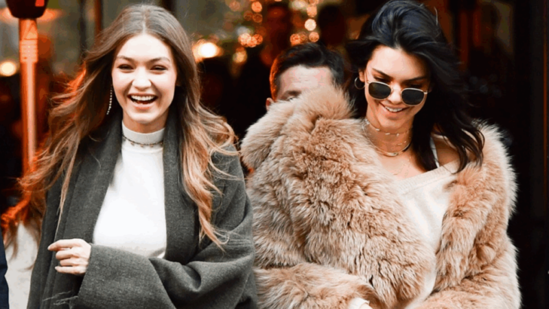 بازگشت شگفت‌انگیز مد ۲۰۱۶ به سال ۲۰۲۶؛ استایل‌هایی که دوباره غوغا به پا کردند!