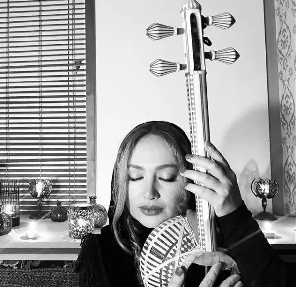 زندگی صبا کمالی