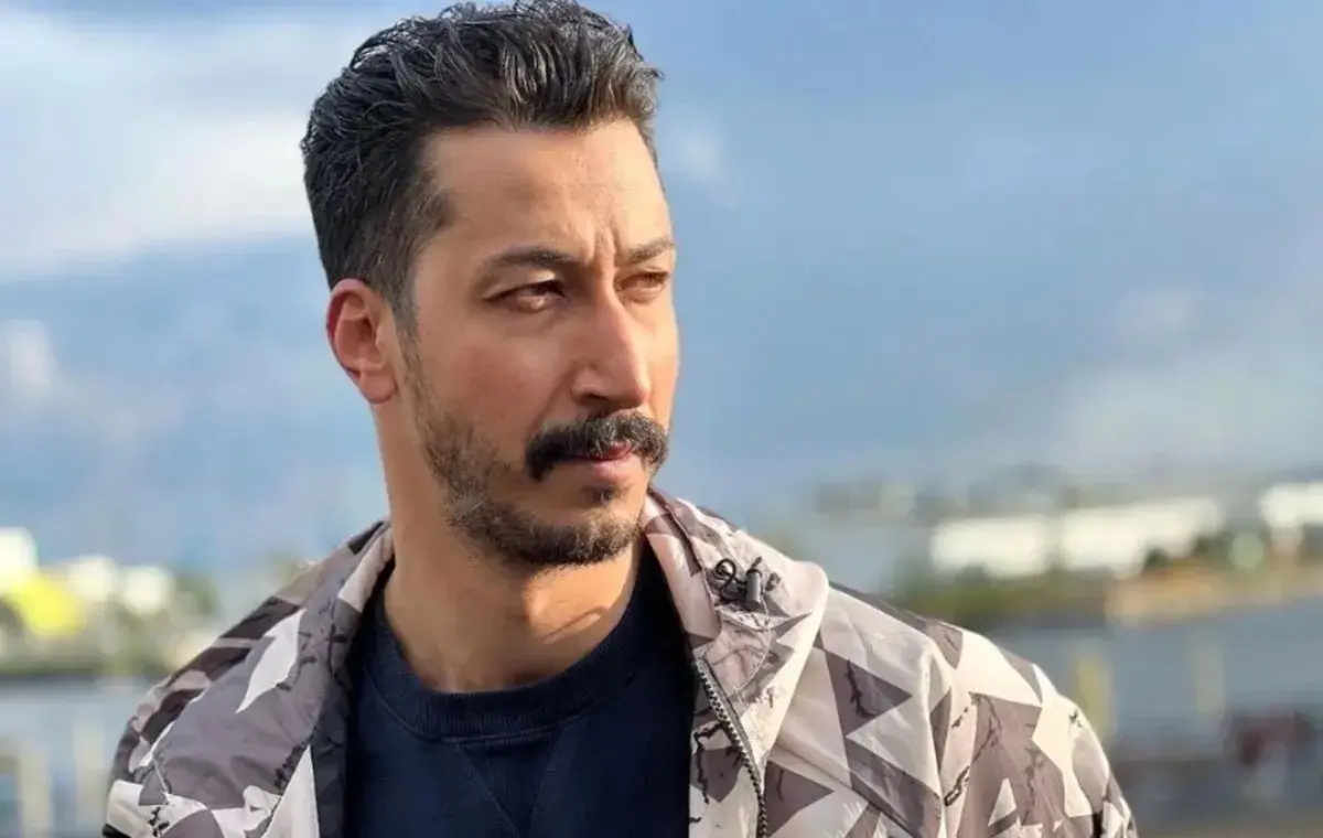 بهرام افشاری