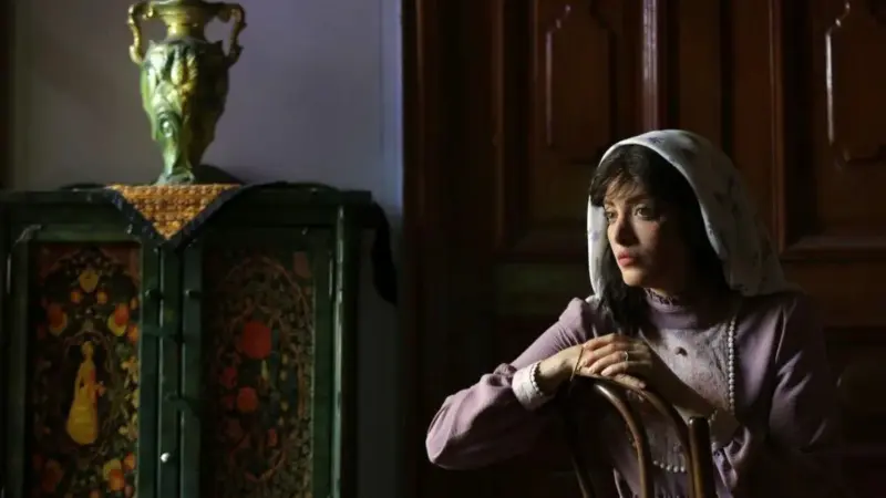 فیلم| رقص متفاوت و دیده‌شده بهنوش طباطبایی ؛ خانم بازیگر با این اقدام چشم‌ها را خیره کرد