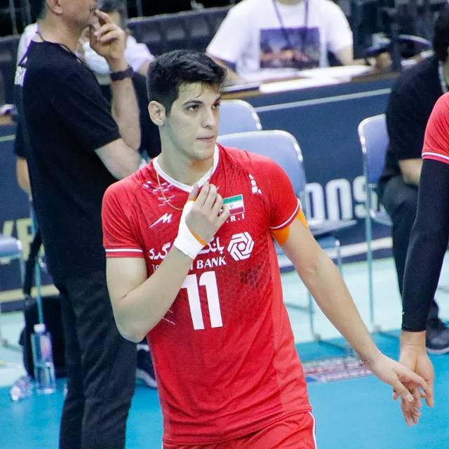 بیوگرافی و عکسهای صابر کاظمی