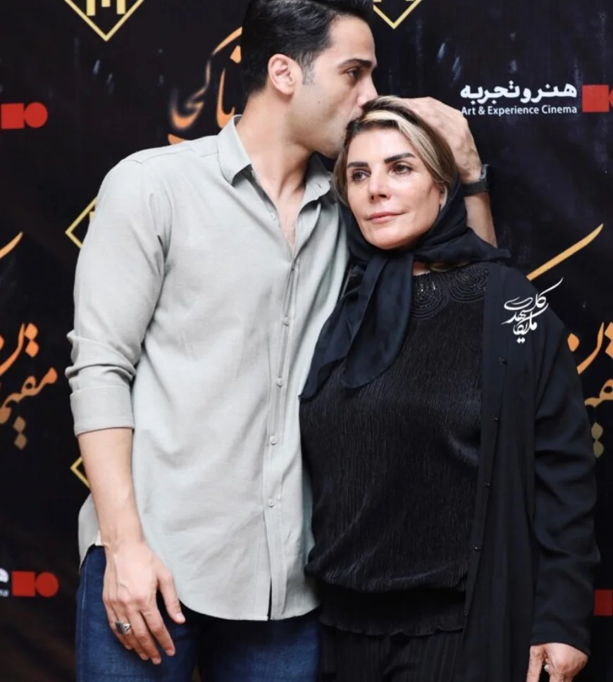 مادر آرمان درویش