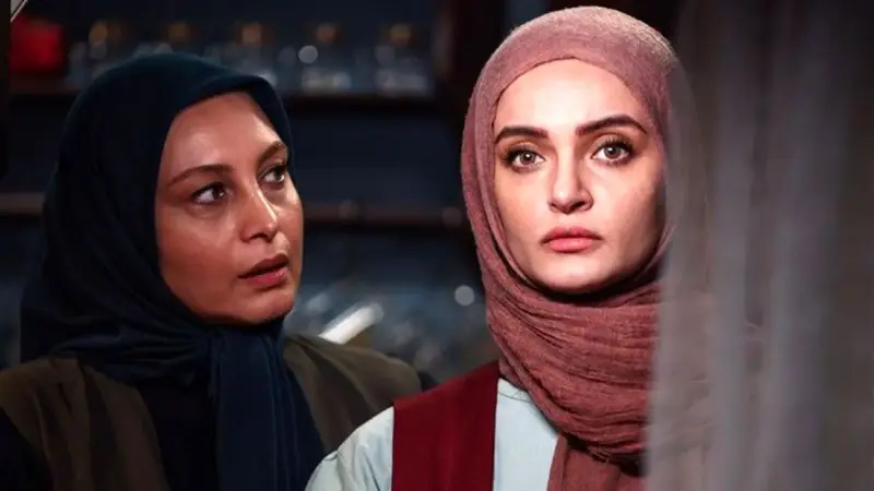 نیلوفر پارسا با استایل سیاه در مکانی دیدنی؛ پیامی متفاوت از همبستگی