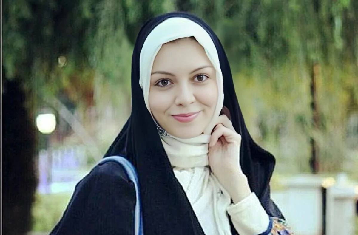 بیوگرافی آزاده نامداری⁩