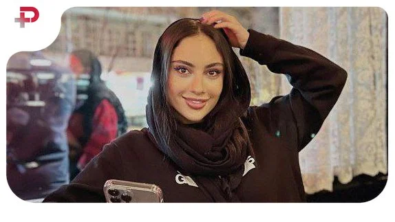 عکس| جذابیت ترلان پروانه با موهای فرفری و گل آفتابگردان