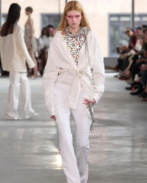 استایل با شلوار جین سفید