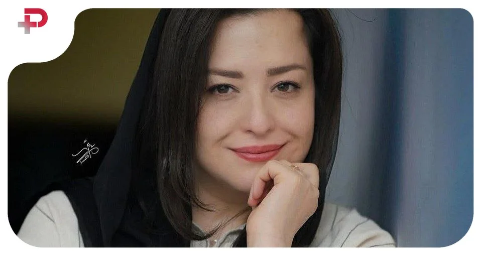 عکس| آزیتا حاجیان کنار داماد جدیدش؛ خواهران شریفی نیا با استایل شیک در بام تهران - تصویر شاخص