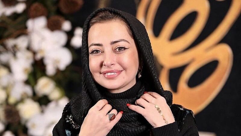 چیدمان شاهانه خانه قبلی نفیسه روشن؛ لوستر آویز طلا و مبل‌های سلطنتی