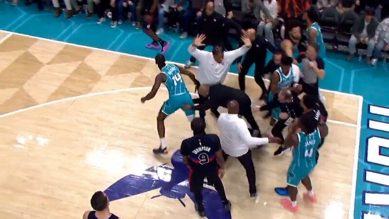 درگیری شدید در بسکتبال NBA