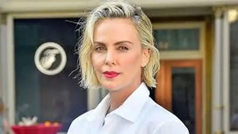 شارلیز ترون با پیامی از نلسون ماندلا مراسم افتتاحیه المپیک زمستانی ۲۰۲۶ را تحت تاثیر قرار داد