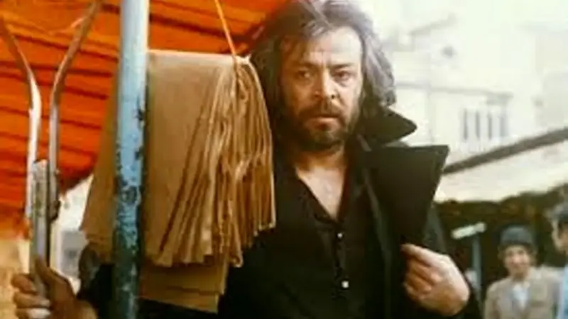 عکس| سفری شگفت‌انگیز به سال 1354؛ چهره جوان ایرج قادری را ببینید!