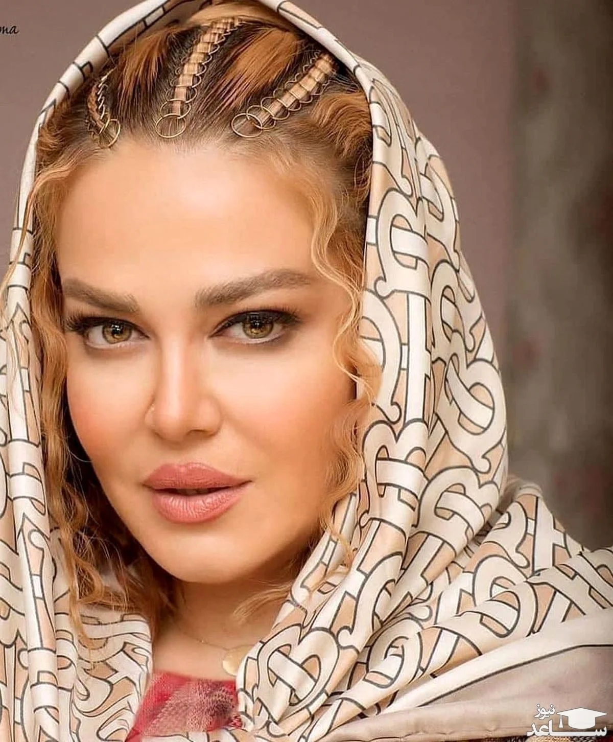 فیلم| بهاره رهنما: زن ها به خاطر پول، چشم بر خیانت همسرانشان می بندند! - تصویر شاخص