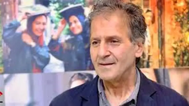 عکس دیده‌نشده ابوالفضل پورعرب در کودکی؛ لحظه‌ای ناب در کنار مادر و خواهر در مشهد دهه ۴۰