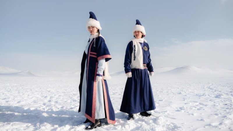 لباس‌های شگفت‌انگیز کاروان مغولستان در المپیک 2026؛ ترکیبی بی‌نظیر از اصالت و مد که نگاه‌ها را خیره کرد!