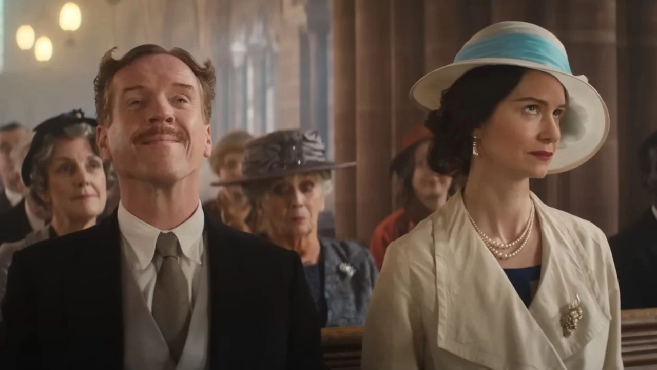 نقد فیلم Fackham Hall | نه کمدی، نه سرگرمی و نه سینما | پلاس و به نقل از گیمفا