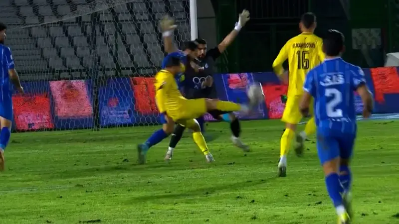 گل دوم شمس آذر به استقلال (سهیل فداکار)