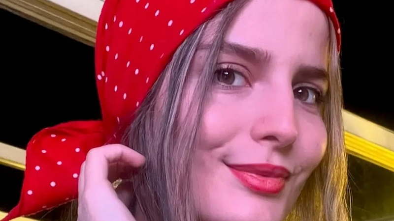 عکس| تصویری خاص از غزاله اکرمی در سریال «رحیل» (1402)