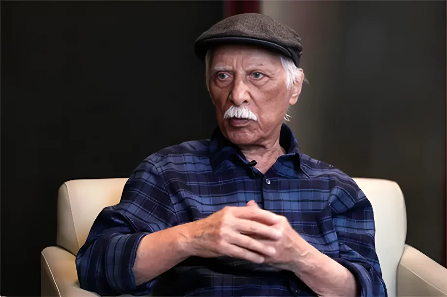 بهرام بیضایی کنار همسرانش، مژده شمسایی و منیراعظم رامین فر دیده نشده - اخبار