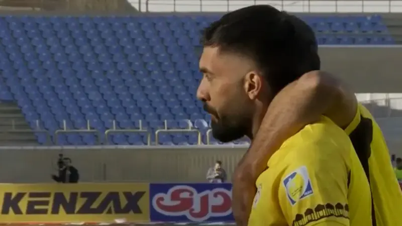 گل دوم فجرسپاسی به تراکتور میثم مرادی