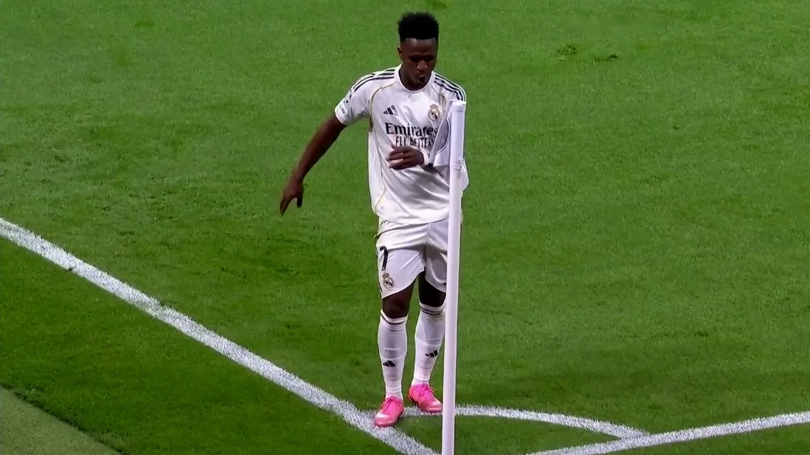 گل دوم رئال مادرید به بنفیکا (وینیسیوس جونیور) - ورزشی