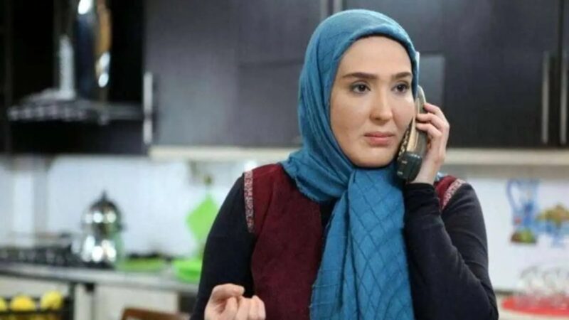 آخرین عکس زهره فکور صبور در آغوش مادرش؛ تصویری که تا همیشه در یادها می‌ماند