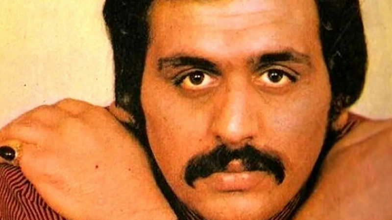 تصویری نادر از اجرای خاطره‌انگیز «سلی» و «آغاسی» در دهه ۷۰ که شما را به گذشته می‌برد!